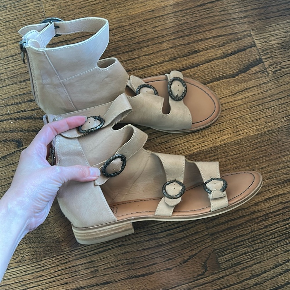 Beast Fashion Gladiator Sandals